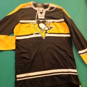 NHL Penguins hockey sweatshirt official